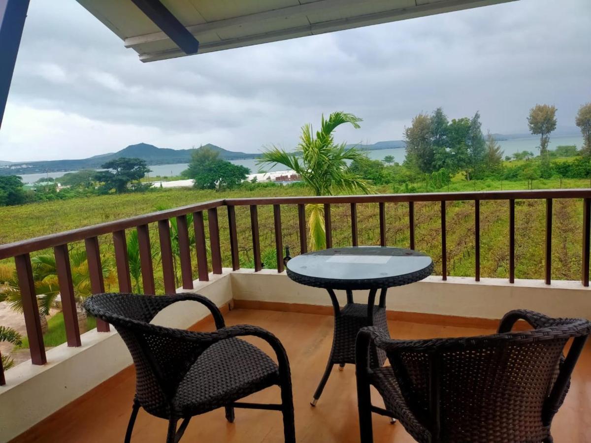 Soma Vineyard Resort -Nashik Exterior foto